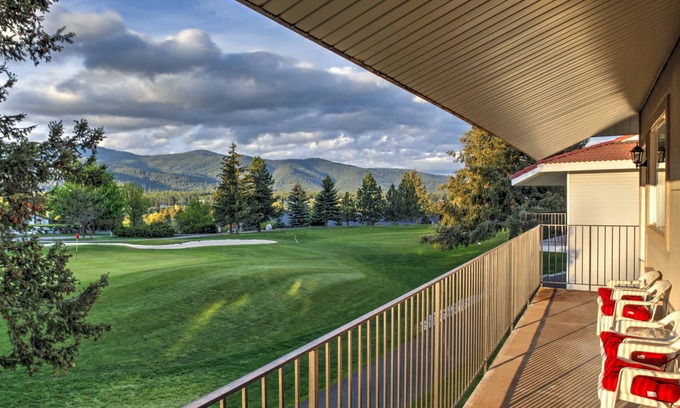 Blanchard Condo | StoneRidge Golf Condo w/ Pool Access + Mtn Views!