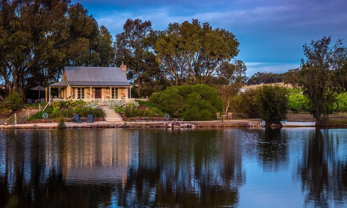 Stone Well Cottage | Stonewell Cupids Cottage