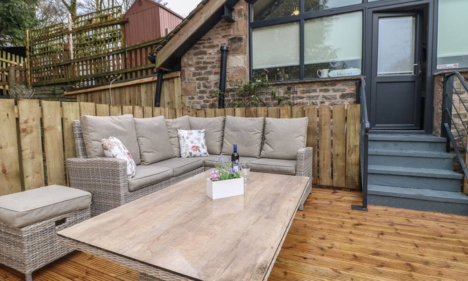 Tunstall Cottage | Stoney Rock Studio