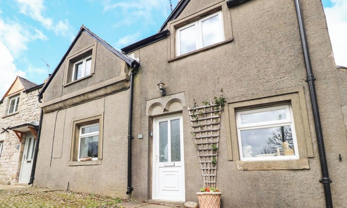 Conder Green Cottage | STORK COTTAGE, pet friendly, with open fire in Glasson