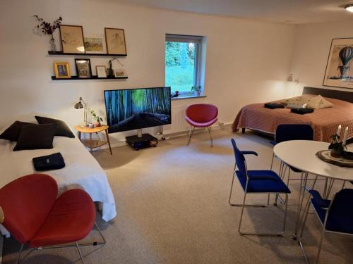 Hornsyld House | Stort og dejligt værelse med privat bad