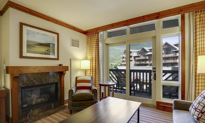 Stowe Area Condo | Stowebound: Spruce Peak studio w/fireplace, a/c and resort amenities!