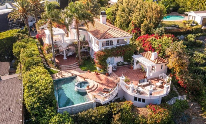 Bel Air Villa | Stradella Spanish