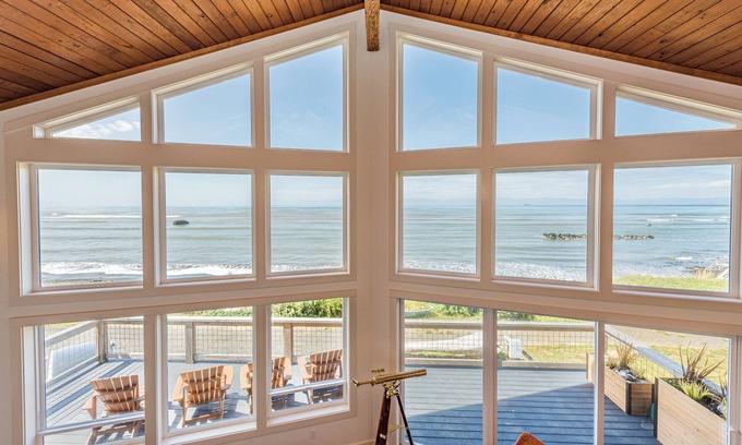 Port Angeles House | Strait Surf House: Luxe Waterfront Retreat Near Olympic National Park