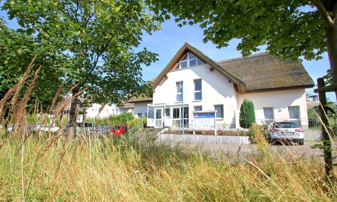 Lobbe Apartment | Strandhaus Mönchgut Bed&Breakfast F-1010 Double room 36