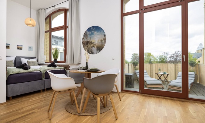 Sonnenberg Apartment | Strandloft Inkl. Tiefgaragenstellplatz und Balkon, Zentrumsnah
