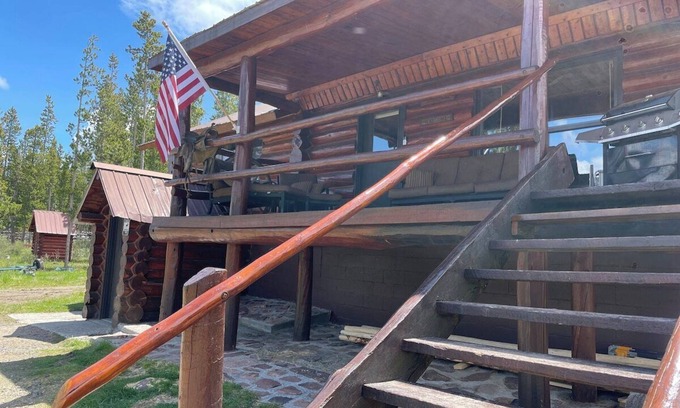 Dubois Cabin | Stratton Ranch Summar