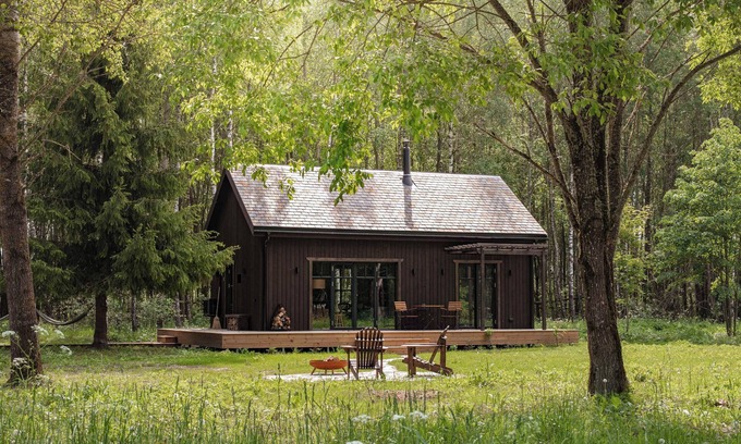Gratiskes Cabin | Straw Bale Cabin in Nature