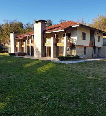 Berkovitsa House | Strawberry guest house1