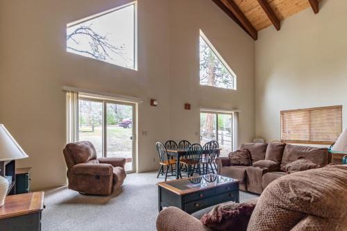 Bass Lake House | Streiff Lake House
