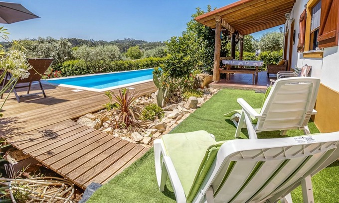 Camparca House | Striking Holiday Home in Carcavelos with Swimming Pool