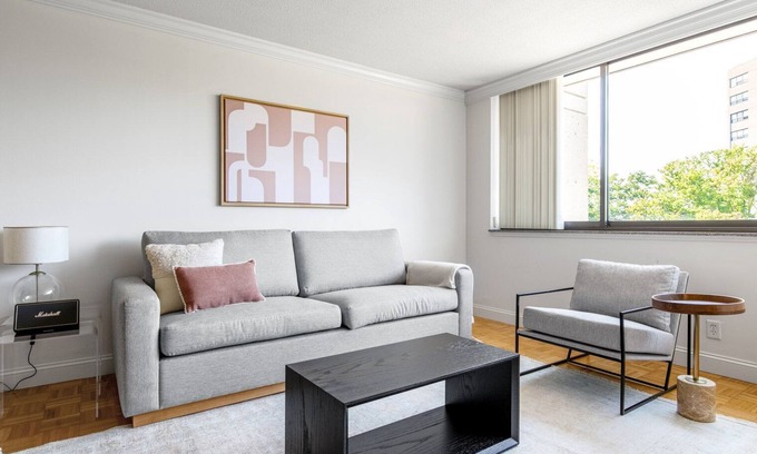 Fenway–Kenmore Apartment | Striking Symphony 1BR w/Doorman, near T Stop & MFA, by Blueground