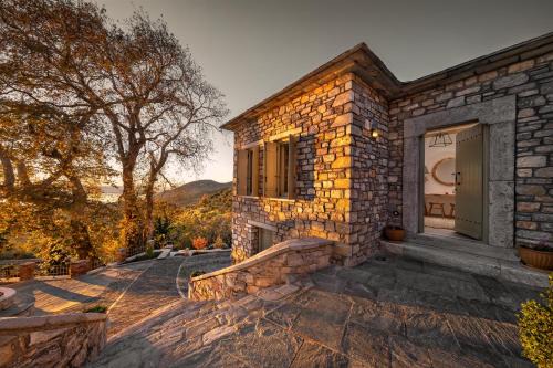 Agios Vlassios House | Strofilos Villas