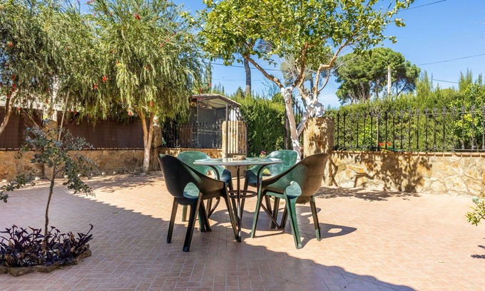 Villanueva del Rio y Minas House | Stunning private villa for 6 people with A/C, private pool, WIFI, TV and patio