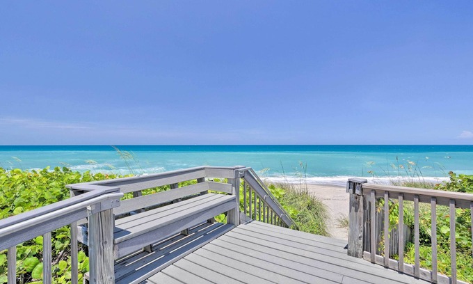 Stuart Condo | Stuart Condo at Beachfront Resort w/Ocean Views