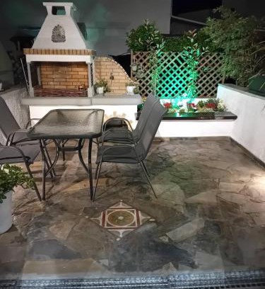 Koropi House | studio στην θαλασσα