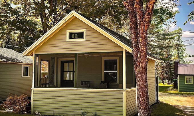 Bridgewater Cottage | Studio #1 Cottage by Newfound Lake with shared private sandy beach