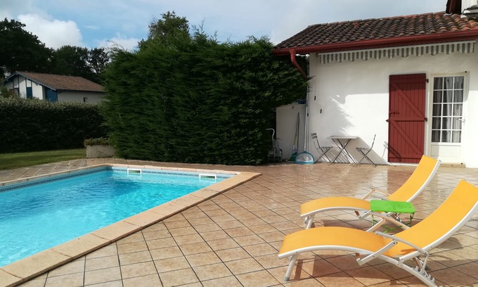 Bassussarry Apartment | Studio 30m2 - Pool - On Golf - Prox. Biarritz/Bayonne beaches