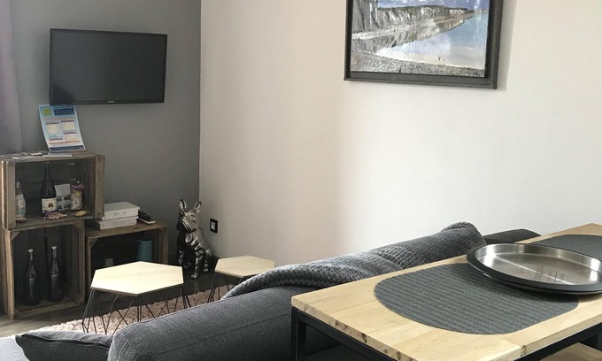 Veulettes-sur-Mer Apartment | !Studio 50 meters from the sea, with an exterior ! 38 €/Night and 50 €/Night in summer
