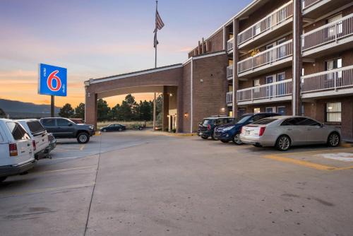 Briargate Hotel | Studio 6 Colorado Springs, Colorado - Air Force Academy
