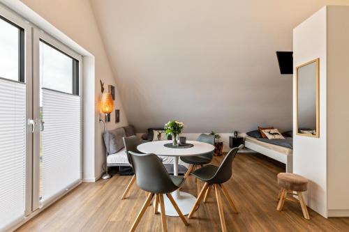 Deffingen Apartment | Studio 6 Parkside Apartments