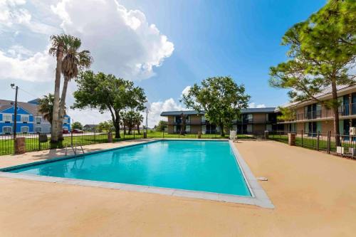 Port Lavaca Hotel | Studio 6 Port Lavaca, TX