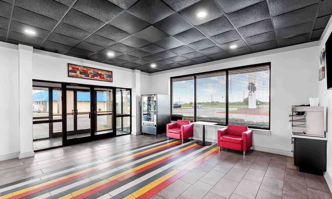 Port Lavaca Hotel | Studio 6 Port Lavaca, TX