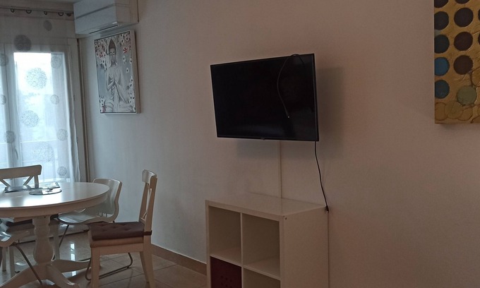 Lemasson Apartment | Studio Agreable Très Proche du Centre de Ville et Moyen de Transport