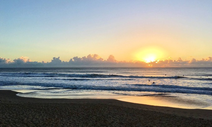 Alexandra Headland Apartment | ~Studio Apartment,Kitchen,Private,Walk to Beach,