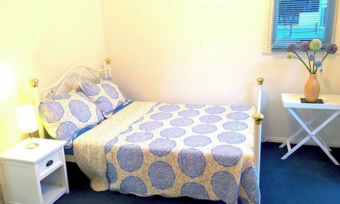 Broadbeach Waters Apartment | Studio Apartment Broadbeach Australia