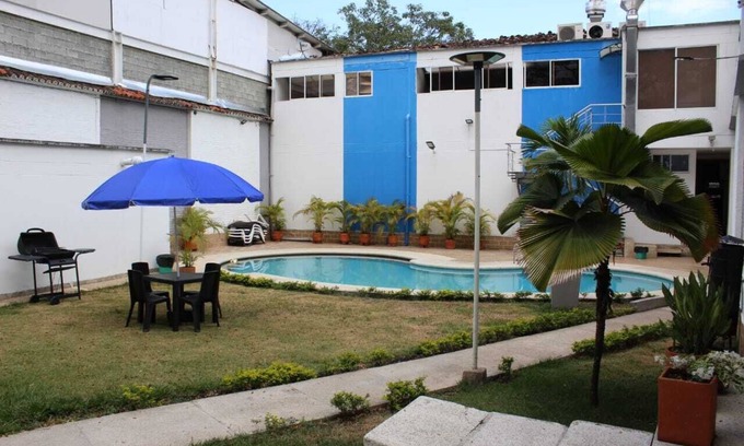 Cali Apartment | Studio apartment #3 in an exclusive neighborhood in Cali garden city.