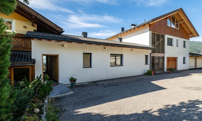 Maranza Apartment | Studio Apartment 'Apt Waldblick' with Mountain View, Private Terrace and Wi-Fi