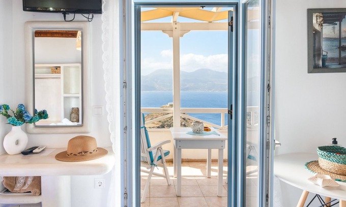 Milos Apartment | Studio Apartment 'Betty Superior with Panoramic View 1' with Sea View, Wi-Fi and Air Conditioning