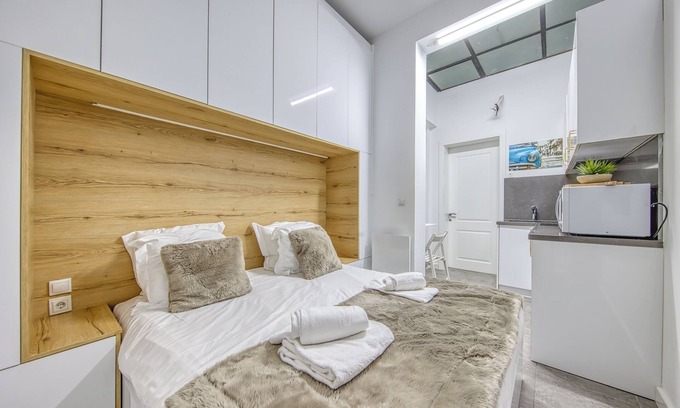 Capucins - Victoire Apartment | Studio Apartment 'Cosy Bordeaux Centre' with Wi-Fi
