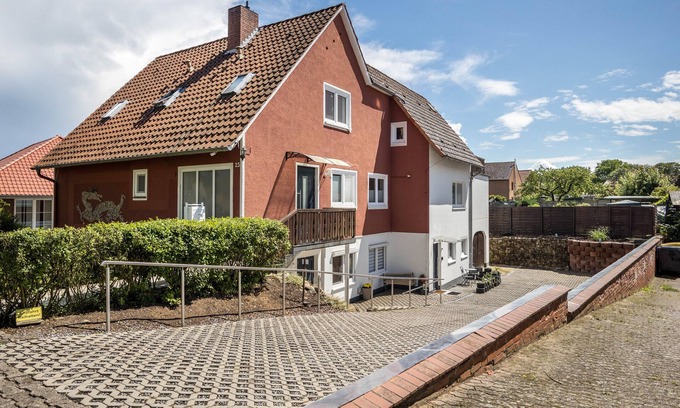 Bomlitz Apartment | Studio Apartment 'Ferienwohnung Heide 2' with Private Terrace and Wi-Fi