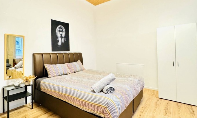 Grinzing Apartment | Studio Apartment for 4P, 10Min to FAC Platz