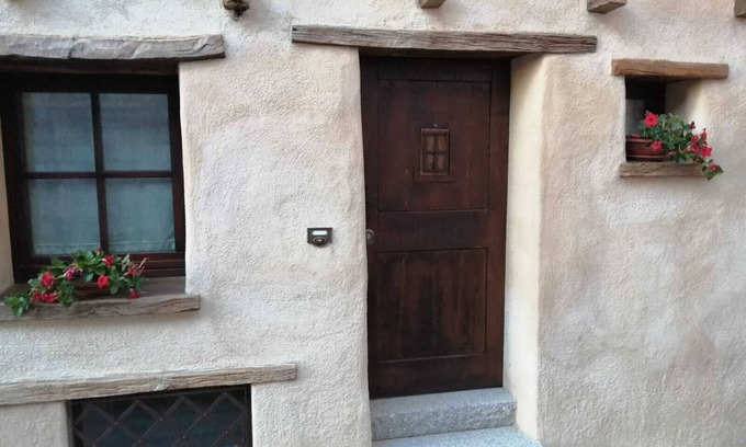 Fonni Bed & Breakfast | Studio apartment for exclusive use on 2 levels
