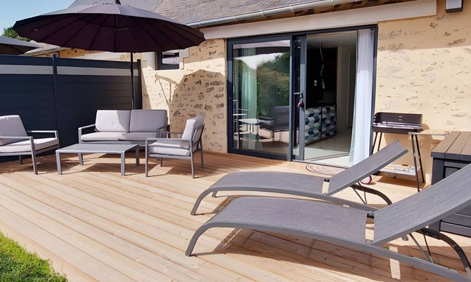 Saint-Fort Apartment | Studio Apartment 'Golf Open Sport Arnold Palmer' with Private Terrace, Private Garden and Wi-Fi