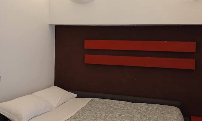 Historical Downtown Salerno Apartment | Studio apartment historic center of Salerno near boarding and parking