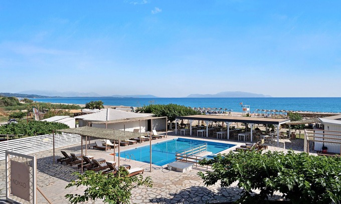 Pidima Kyras Apartment | Studio Apartment 'Iguana 1' with Shared Pool, Wi-Fi and Air Conditioning