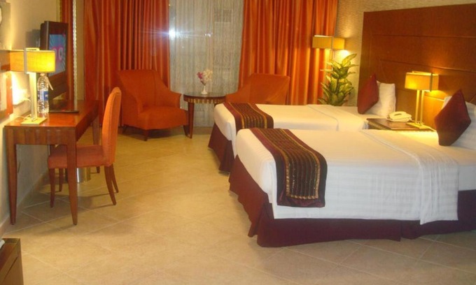 Al Mankhool Apartment | Studio Apartment Near Day To Day Al Karama By Luxury Bookings