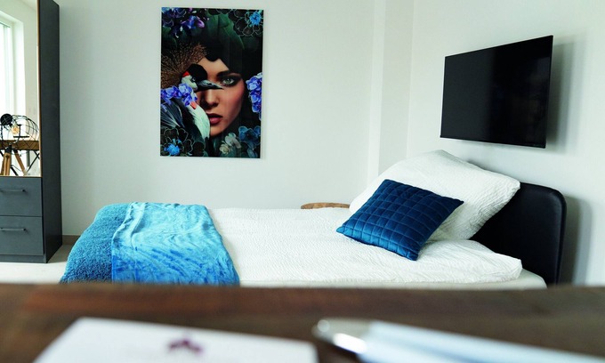 Dormagen Apartment | Studio apartment no. 12 on the 2nd floor left (street side, roof terrace)