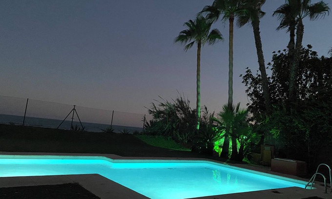 Almayate Bajo Apartment | Studio-Apartment on the beach, a place to dream and disconnect.