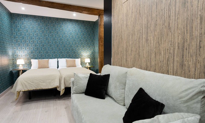 Santander Apartment | Studio Apartment with Street View