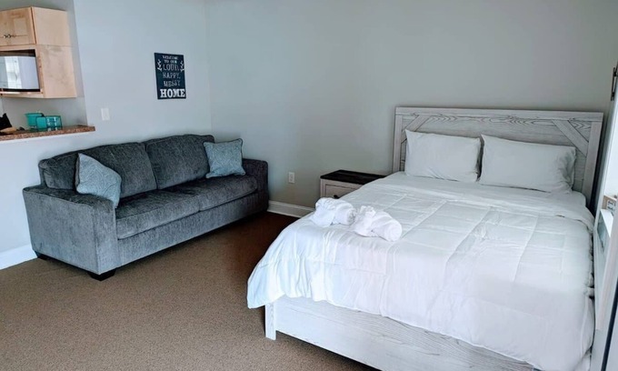 Myrtle Beach Apartment | Studio Apt in Downtown MB