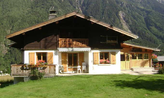 Les Bossons Apartment | Studio Aux Bossons (3km From Chamonix Mont Blanc)