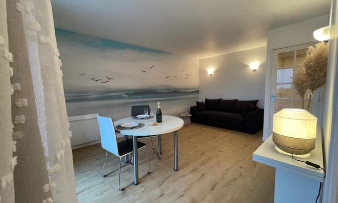 Quend Apartment | Studio Avec Balcon, à 400 M de la mer ,parking, Proche des Commerces