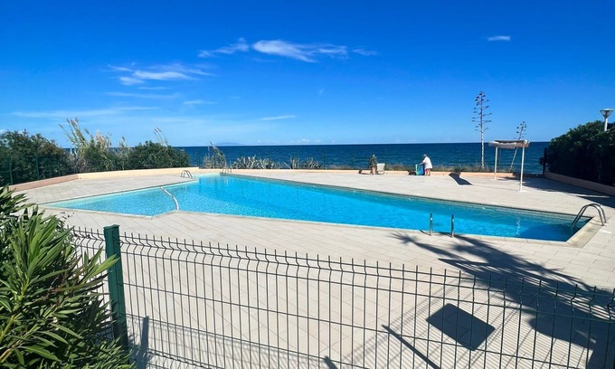 Santa-Lucia-di-Moriani Apartment | Studio Bord de mer 4 Personnes