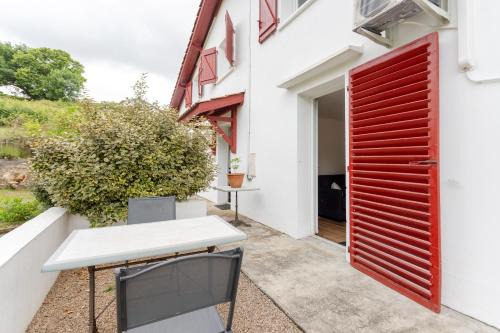 Guiche Apartment | Studio Beñat