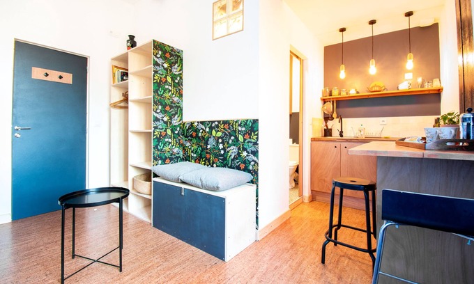 Republique - Les Ponts Apartment | Studio Bohème sur Lîle de Nantes/Proche Tramway